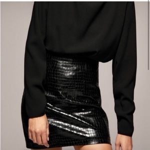 ZARA Croc Embossed Faux Leather Mini Skirt - S